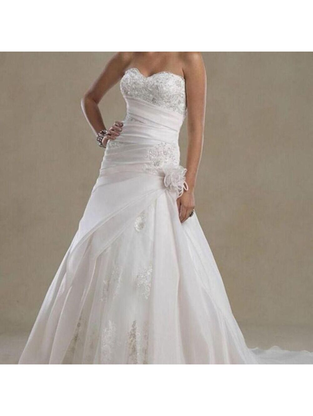 NWOT Forever Yours Wedding Gown sz 8